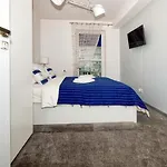 Апартаменты Traveller *